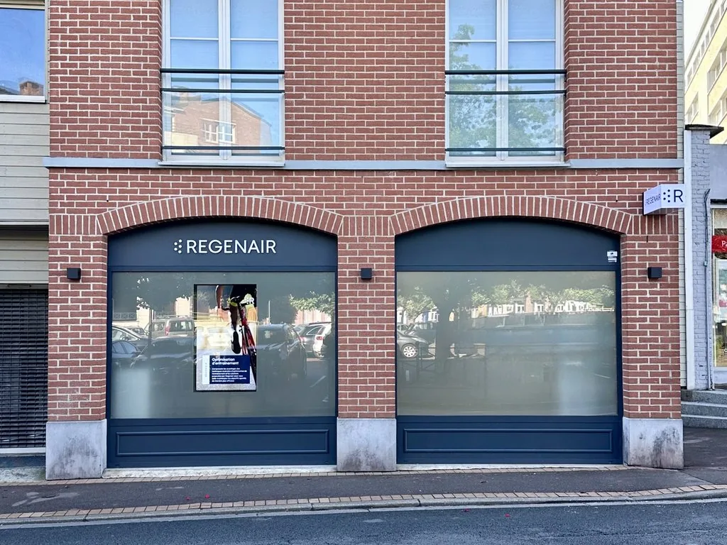 Centre d'esthétique Regenair à Marcq-en-Barœul - après, les vitrines sur rue