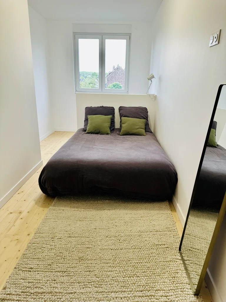 Rénovation complète et création d'une extension - après, une chambre à l'étage