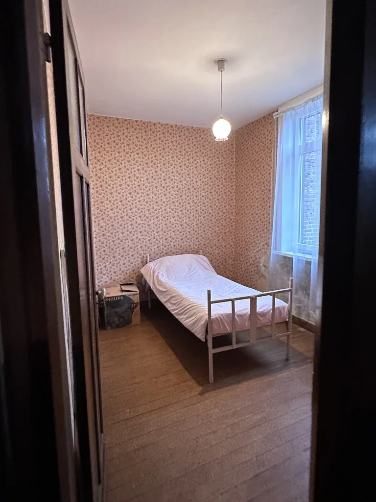 Rénovation complète et création d'une extension - avant, une chambre à l'étage