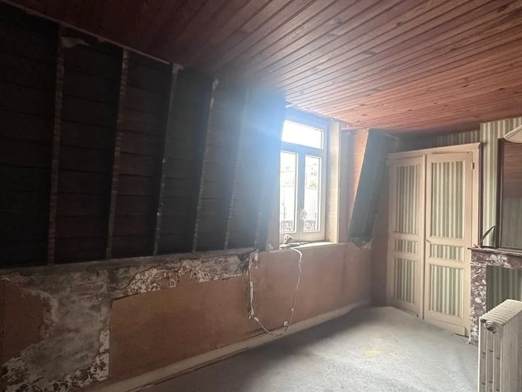 Rénovation clé en main d'une maison de 1908 à La Madeleine - avant, les combles