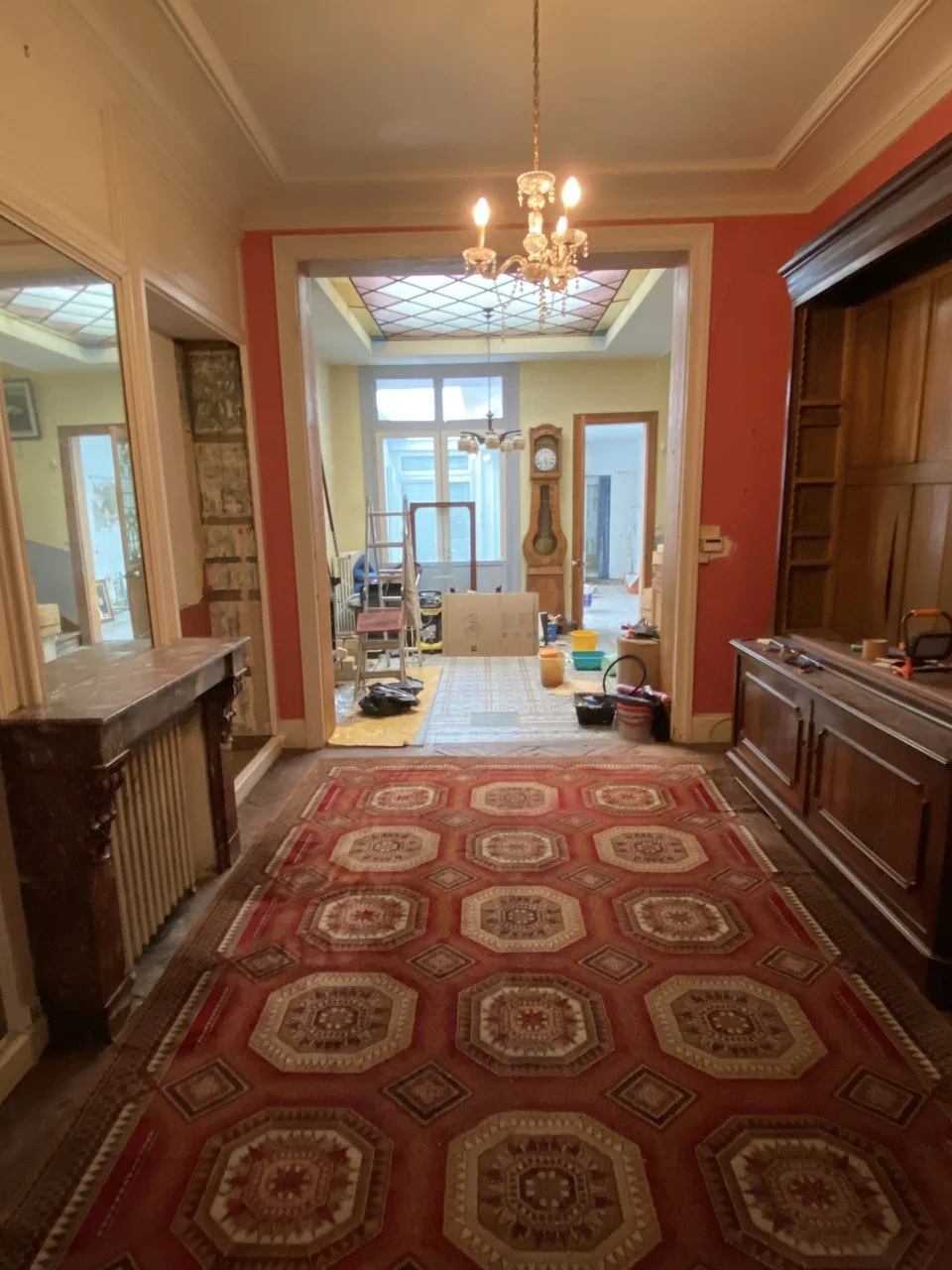 Rénovation clé en main d'une maison de 1908 à La Madeleine - avant, le salon en enfilade