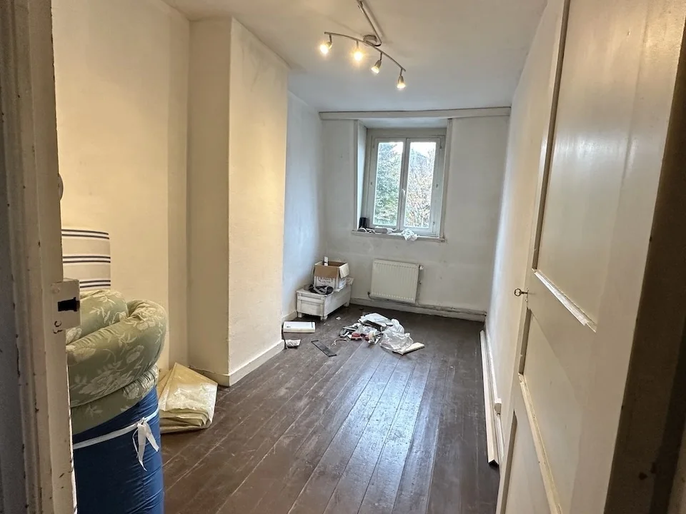 Rénovation complète d'une 1930 - avant, la chambre