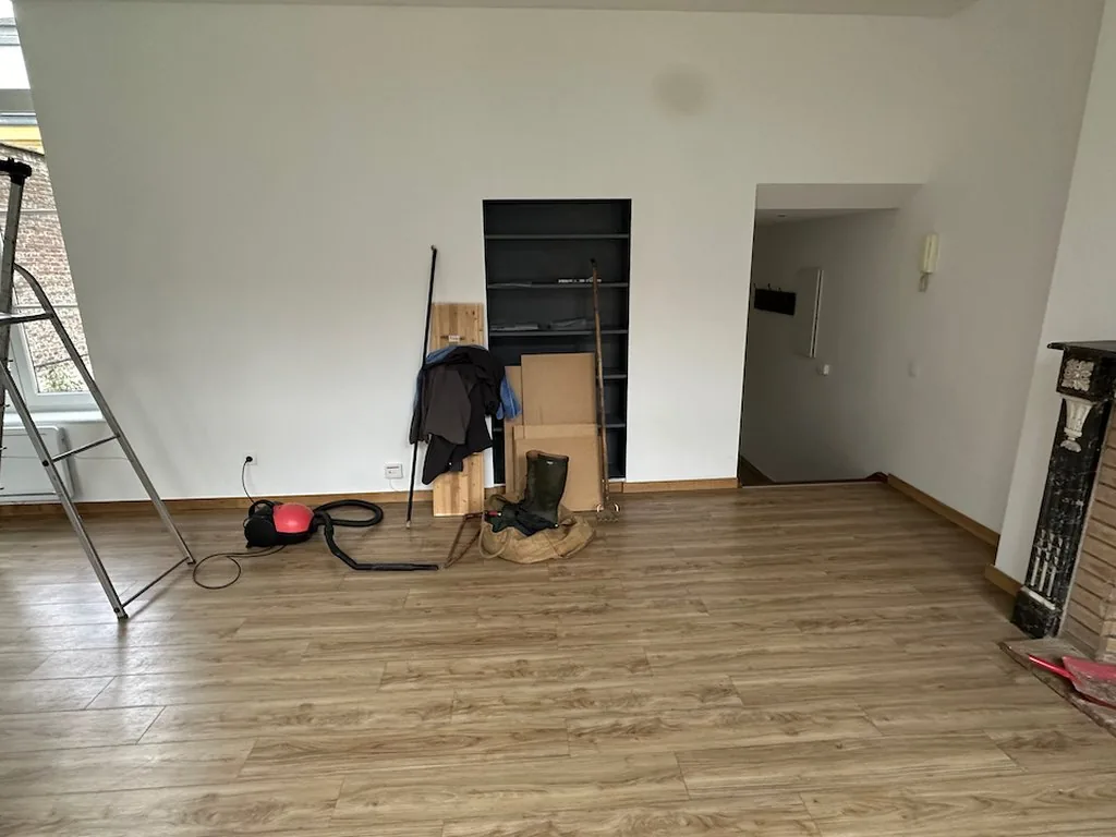 Rénovation d'un T2 dans le Vieux-Lille - avant, le séjour